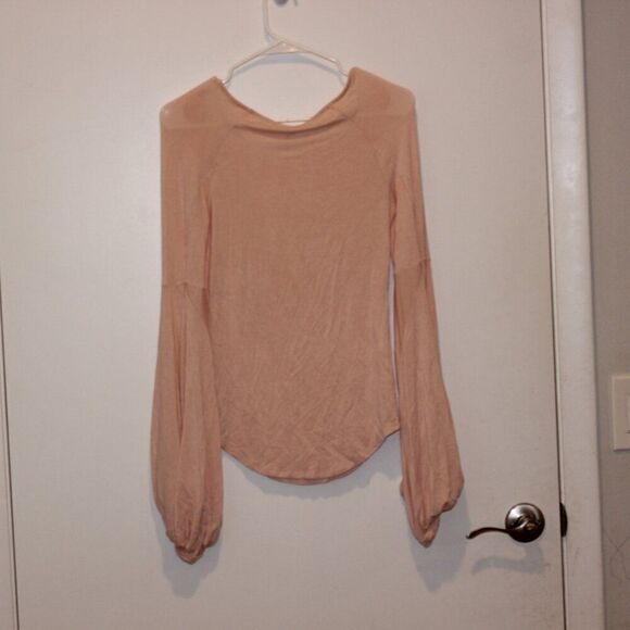 Free People dust pink Bell Sleeve Top Women's Size Medium - Picture 5 of 10